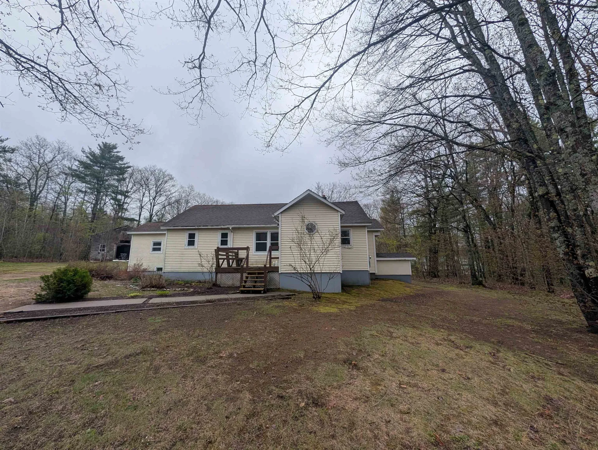 22 Jenny Lane Campton NH 03223