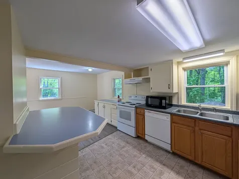 22 Jenny Lane Campton NH 03223