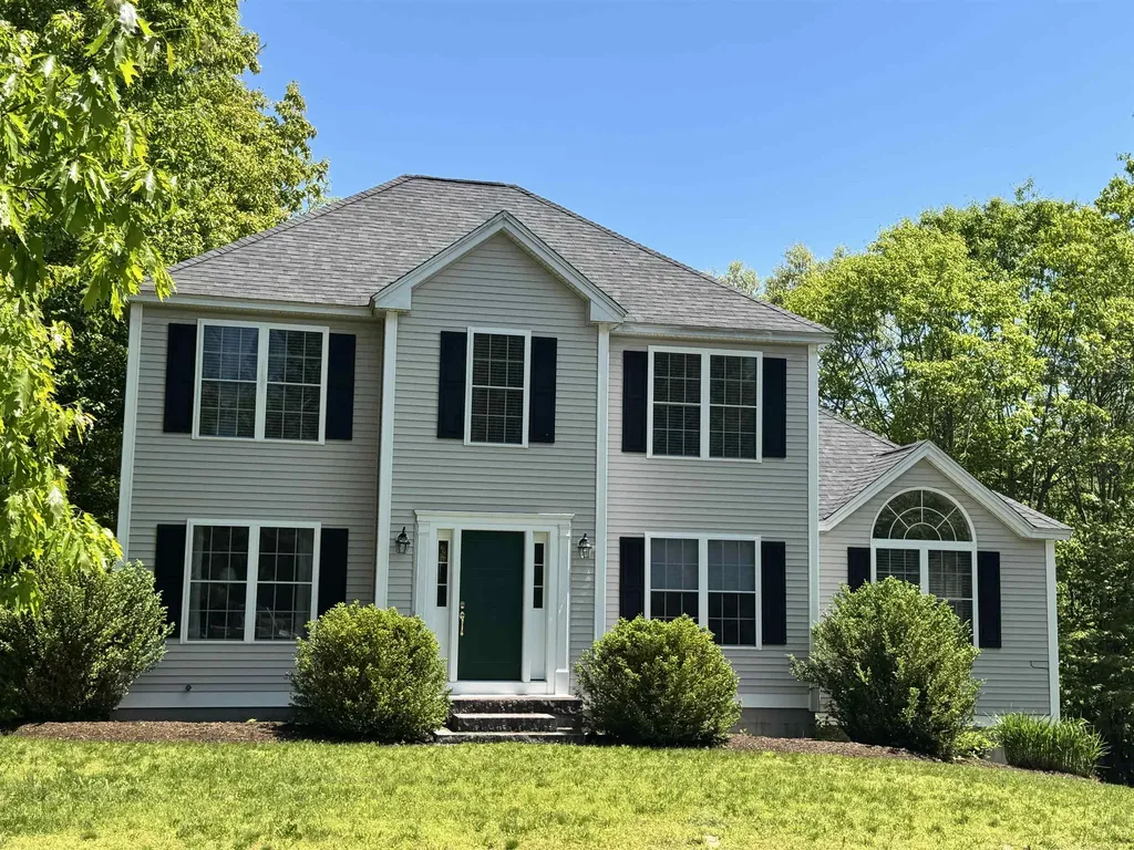 80 Ridgetop Lane Henniker NH 03242