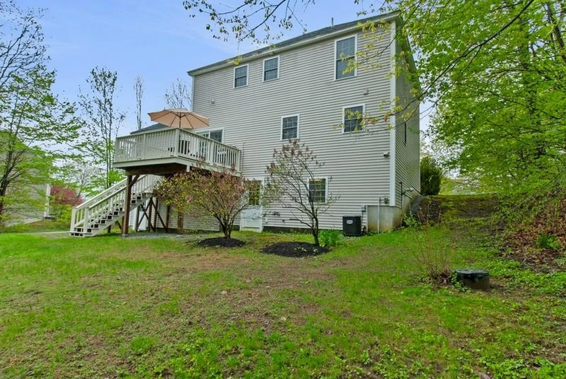 80 Ridgetop Lane Henniker NH 03242