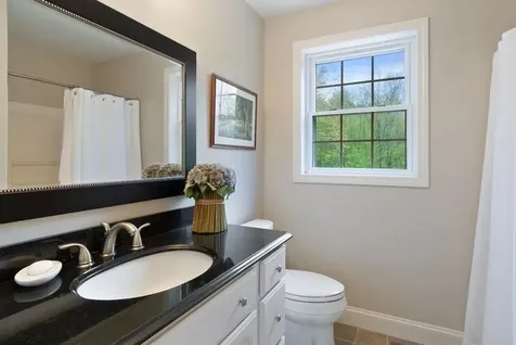 80 Ridgetop Lane Henniker NH 03242