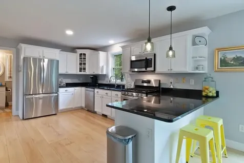 80 Ridgetop Lane Henniker NH 03242