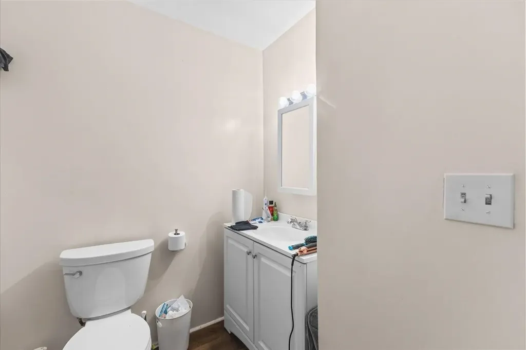 76 Ethan Allen Parkway Burlington VT 05408