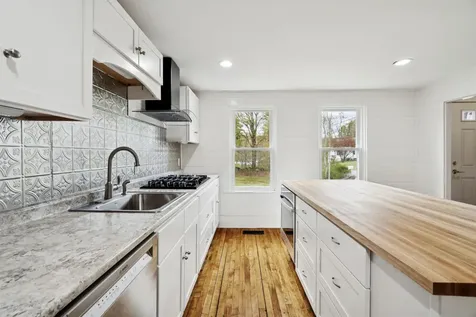 46 North Road Sunapee NH 03782