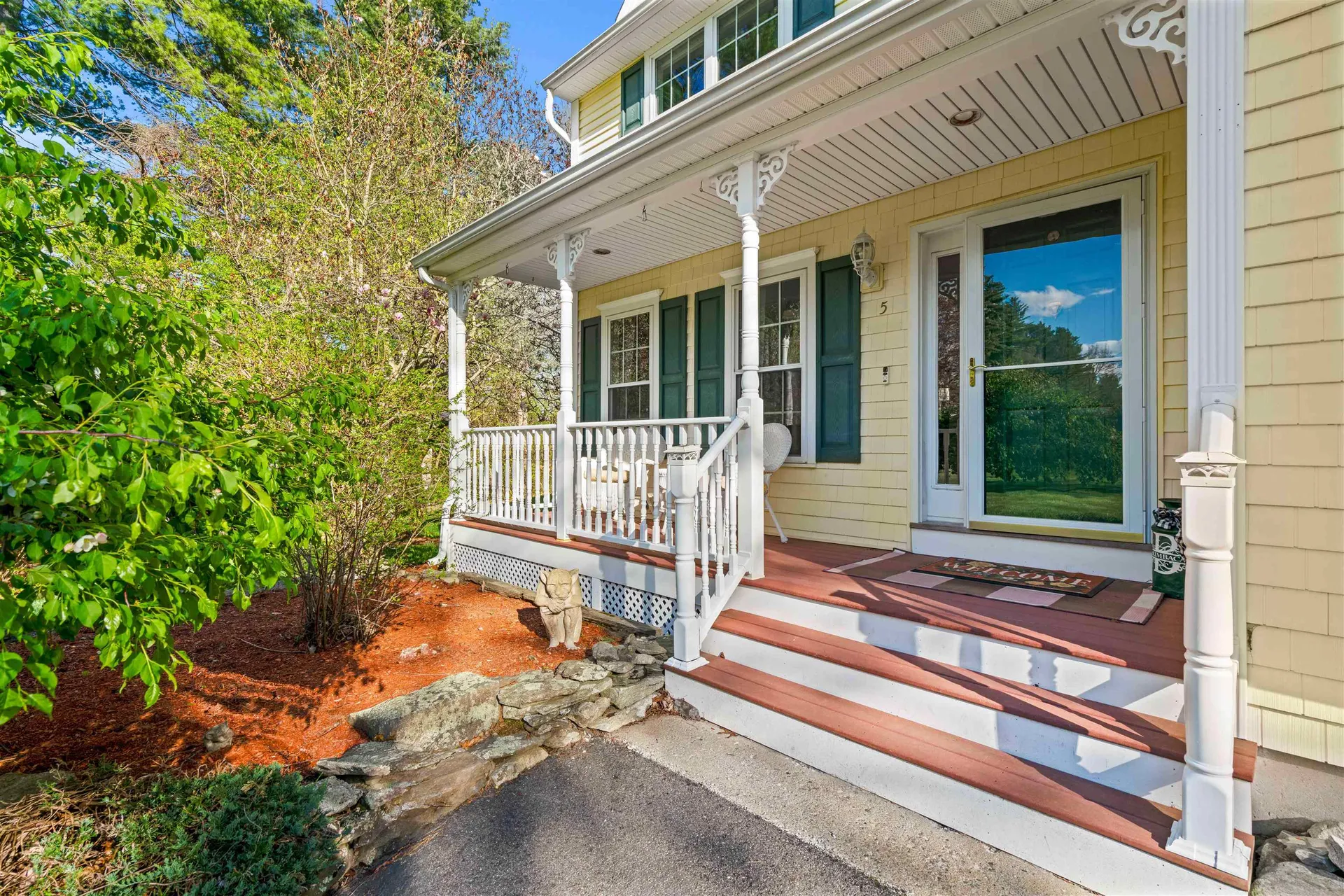 5 Spicebush Circle Litchfield NH 03052