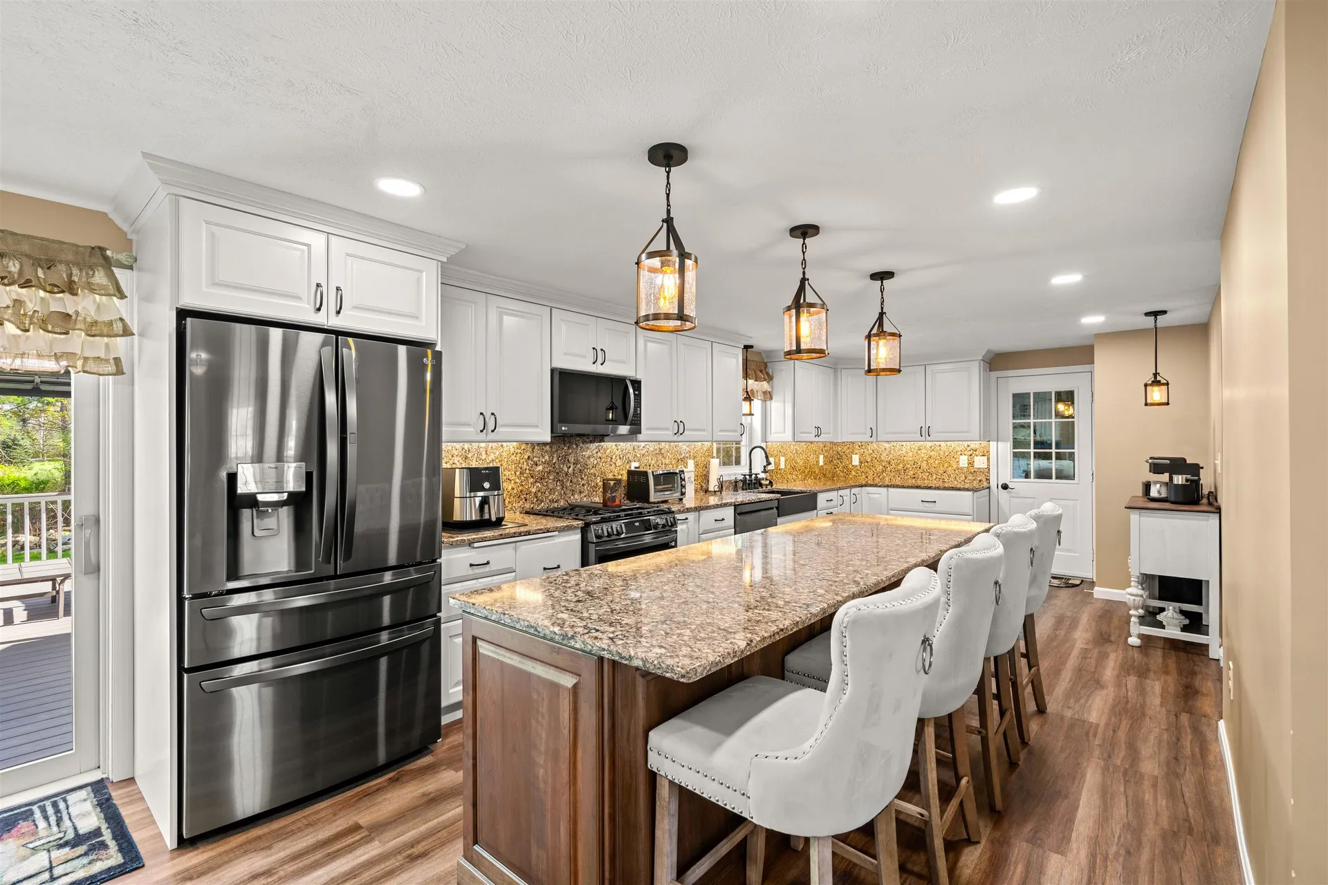 5 Spicebush Circle Litchfield NH 03052