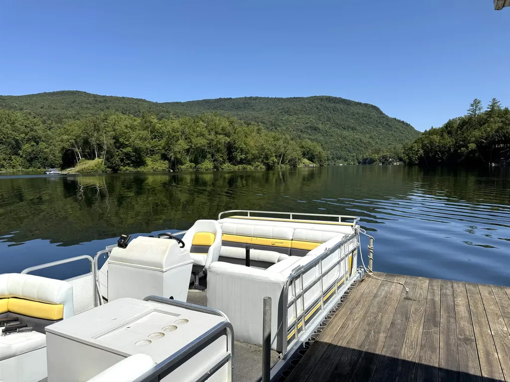 195 Meadow Lane Woodbury VT 05681