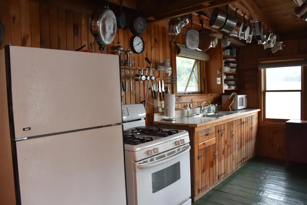 195 Meadow Lane Woodbury VT 05681