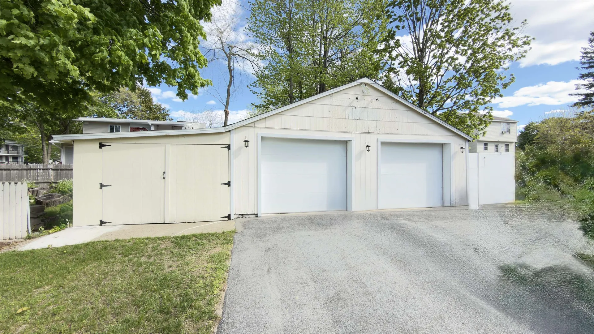 15 Hayes Avenue Manchester NH 03103