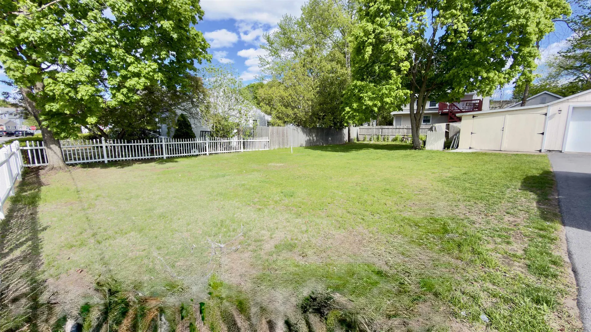 15 Hayes Avenue Manchester NH 03103