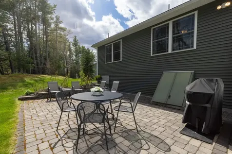 10 Wilson Way Brentwood NH 03833