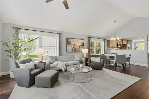 10 Wilson Way Brentwood NH 03833