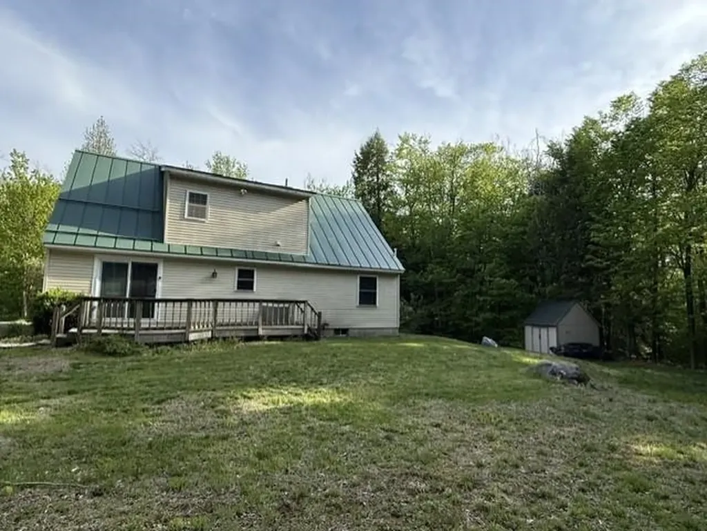 15 Kelley Street Newbury NH 03255