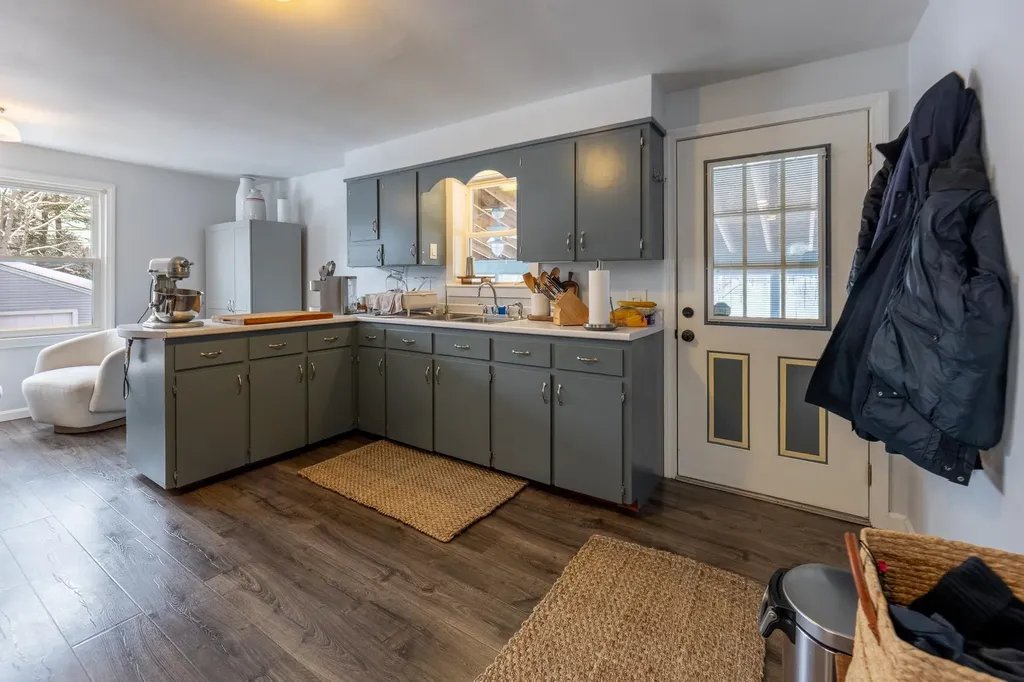 7 Sleeper Road Sunapee NH 03782