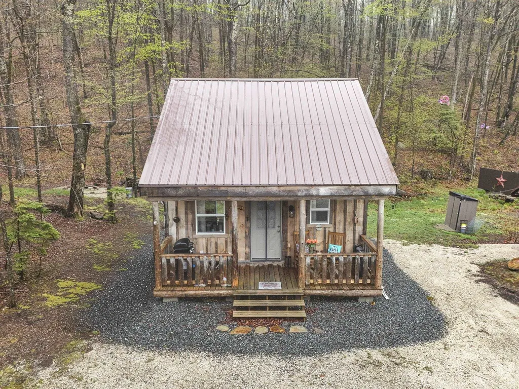 224 Tucker Road Grafton NH 03240