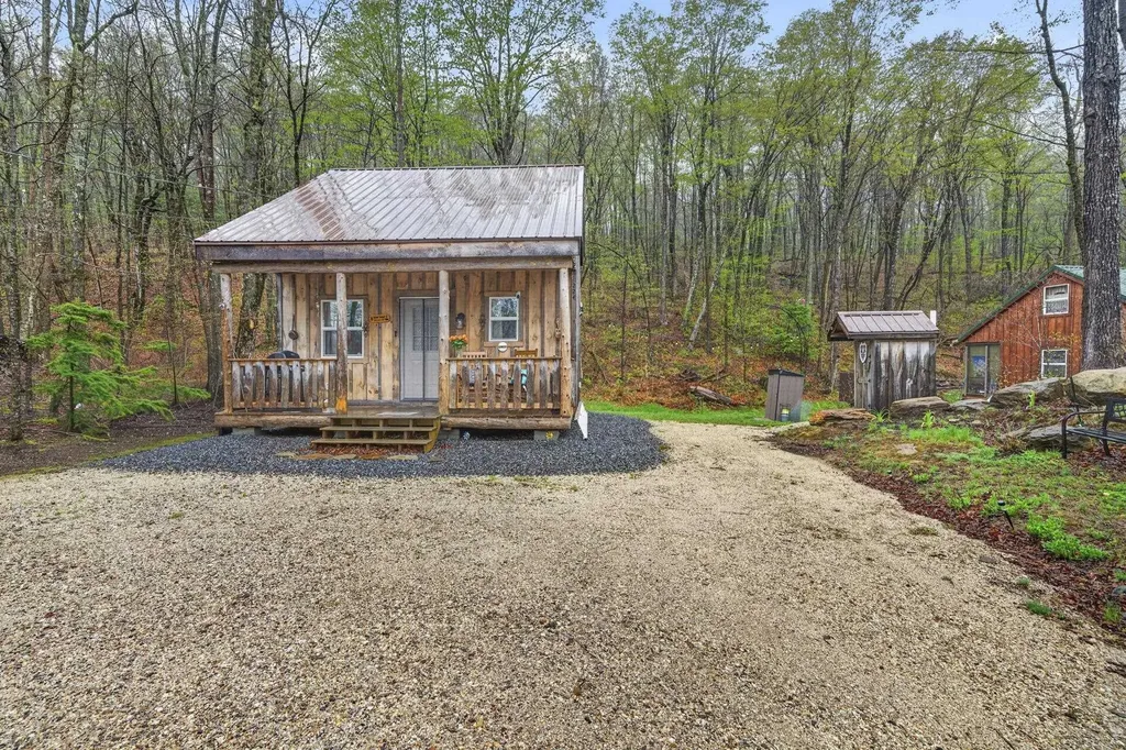 224 Tucker Road Grafton NH 03240
