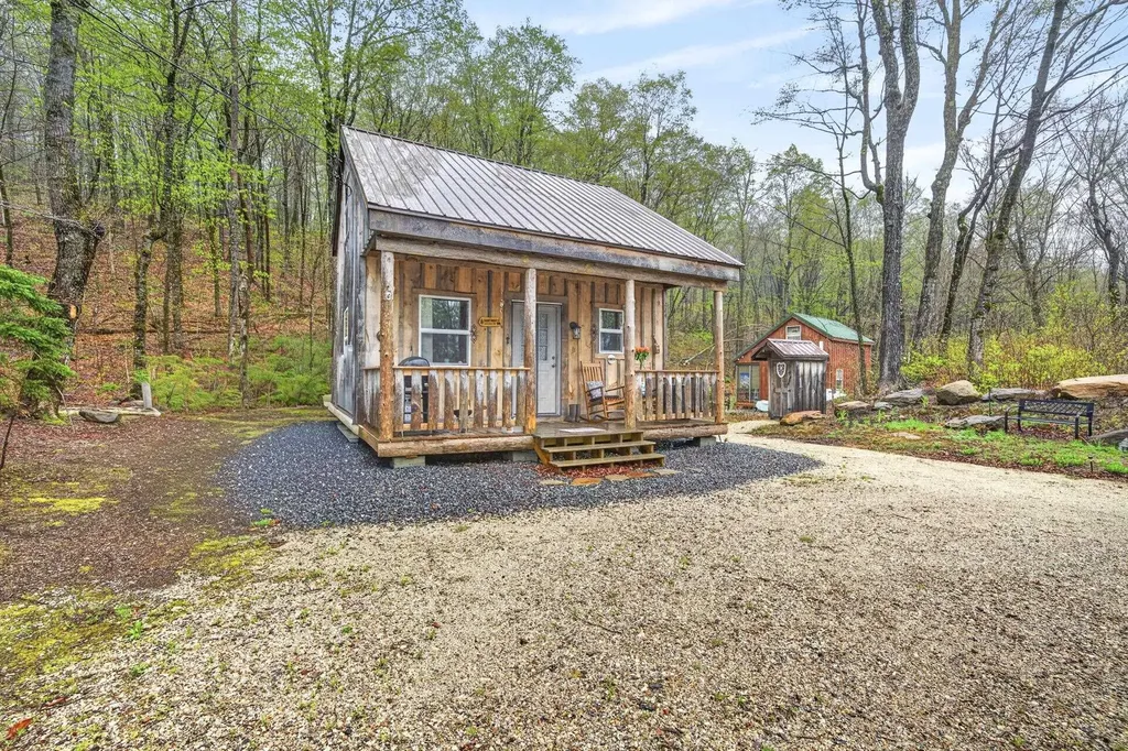 224 Tucker Road Grafton NH 03240