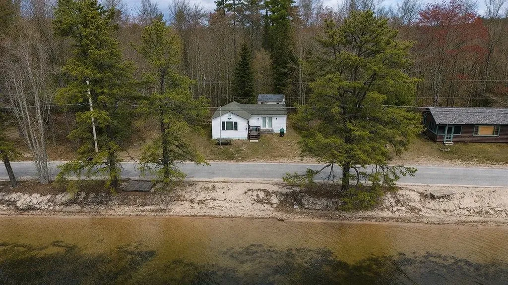 104 Bailey Road Effingham NH 03882