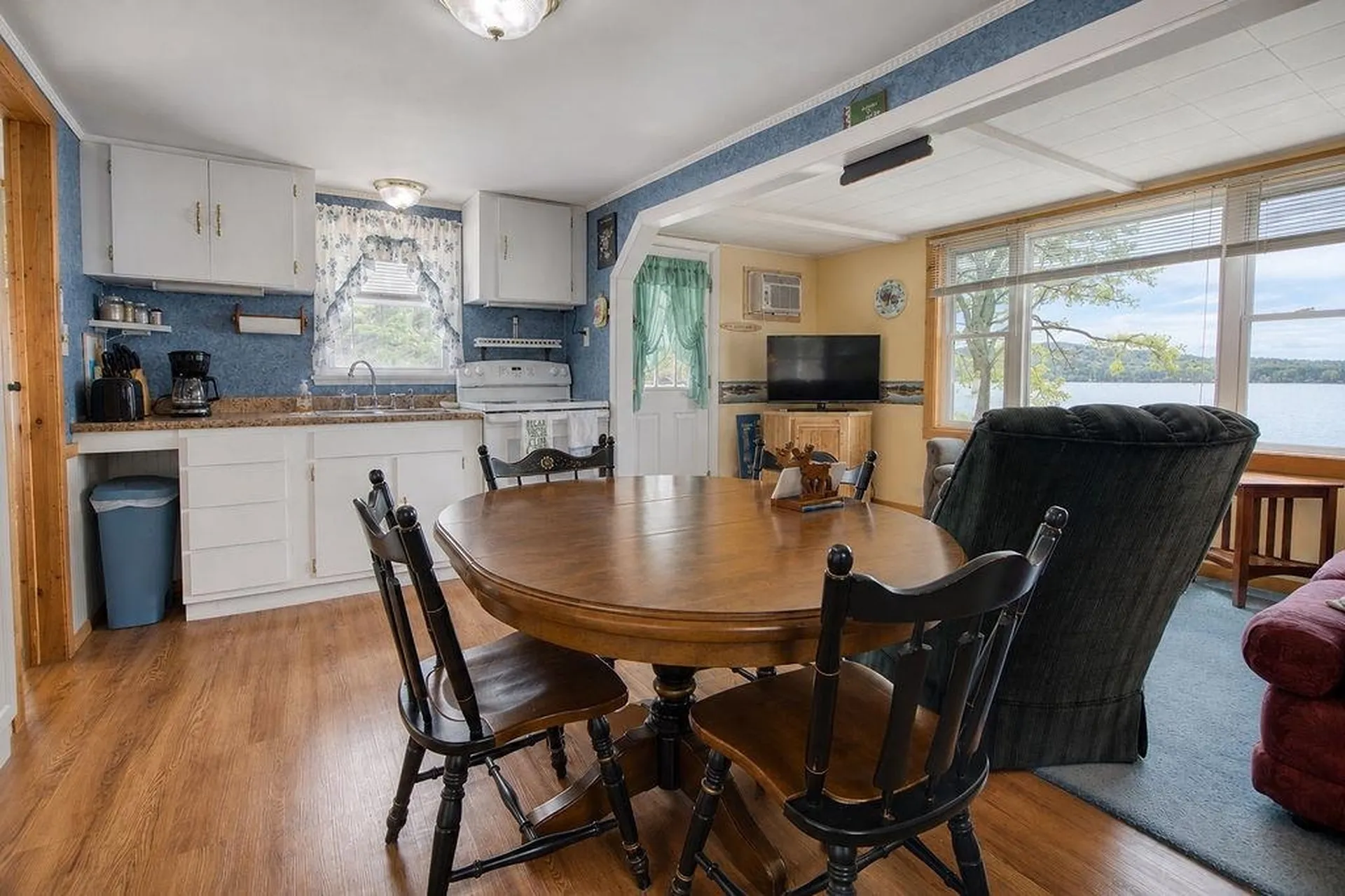 104 Bailey Road Effingham NH 03882