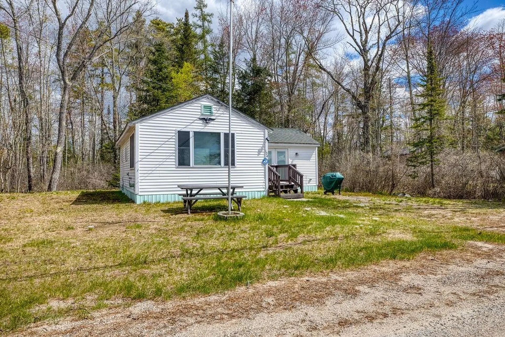 104 Bailey Road Effingham NH 03882