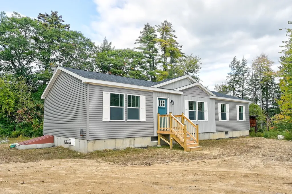 234 East Main Street Conway NH 03818