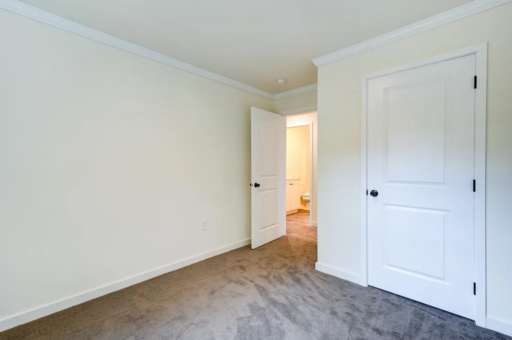 234 East Main Street Conway NH 03818