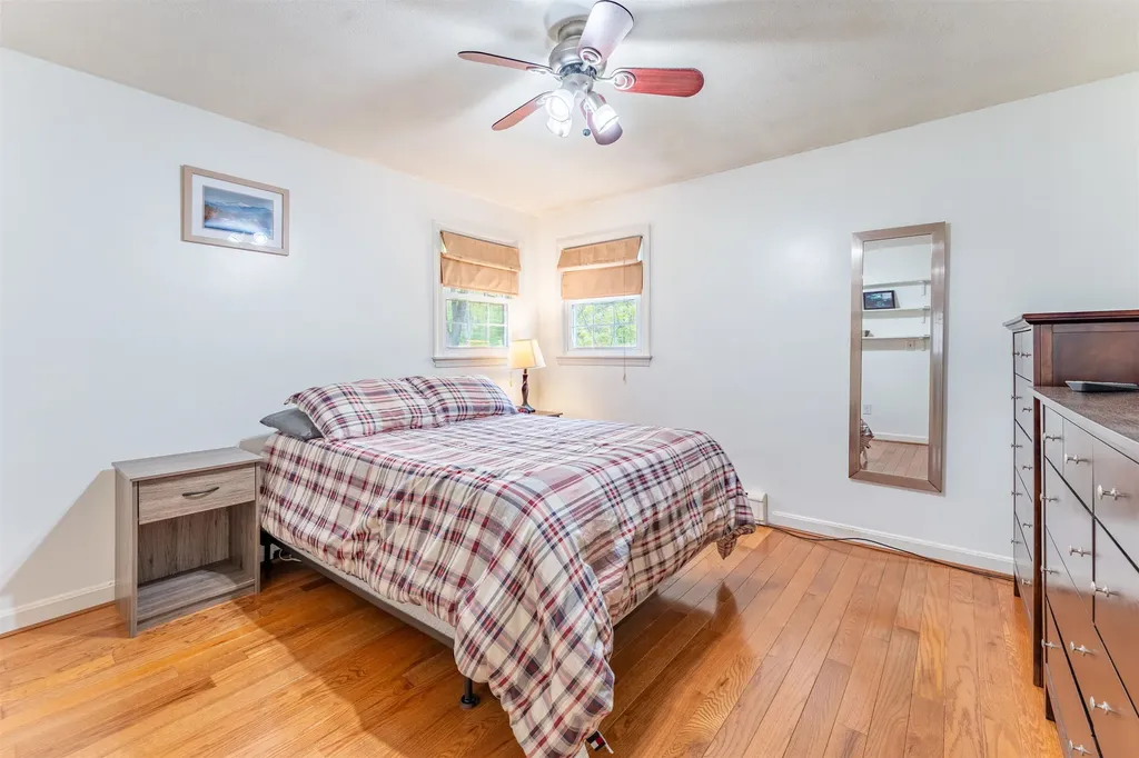 34 Oakhill Avenue Attleboro MA 02703