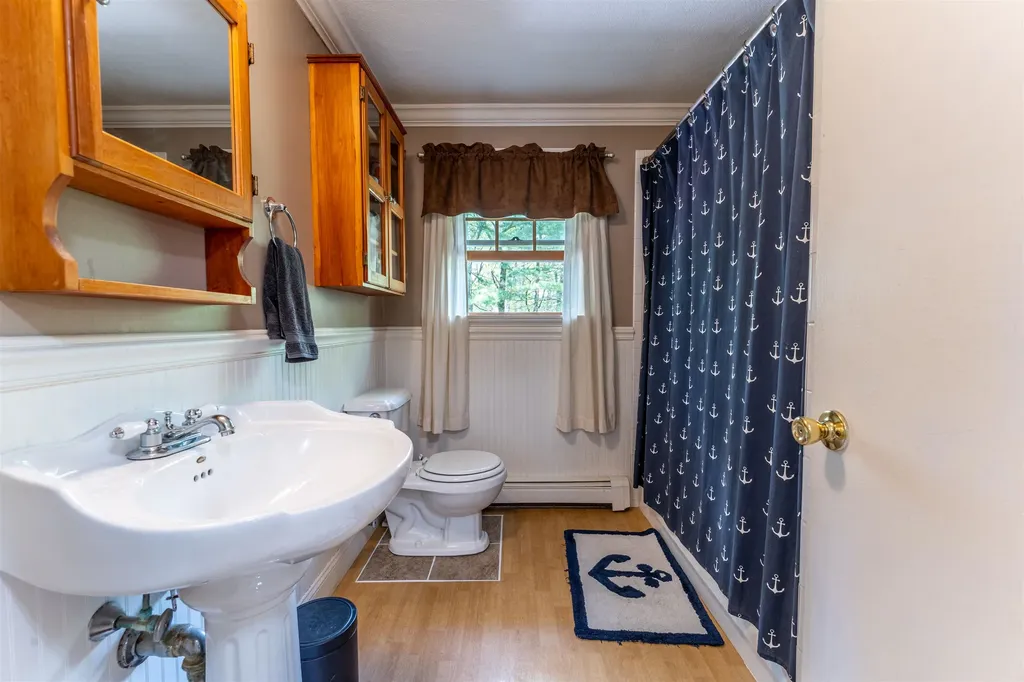 34 Oakhill Avenue Attleboro MA 02703