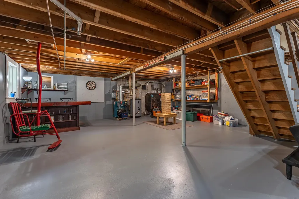 34 Oakhill Avenue Attleboro MA 02703