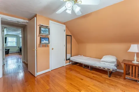 34 Oakhill Avenue Attleboro MA 02703