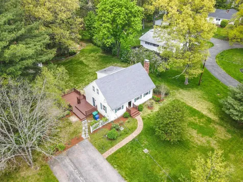 34 Oakhill Avenue Attleboro MA 02703