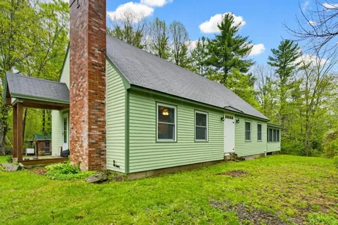 16 Depot Street New Boston NH 03070