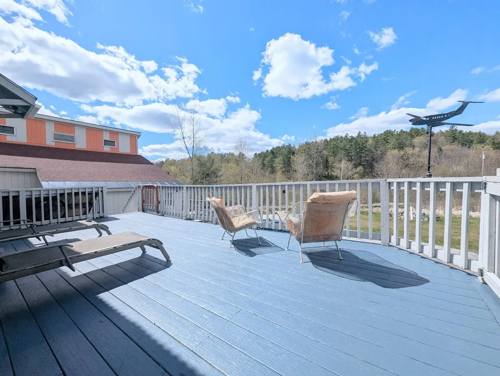 1292 Us Route 2 Marshfield VT 05658