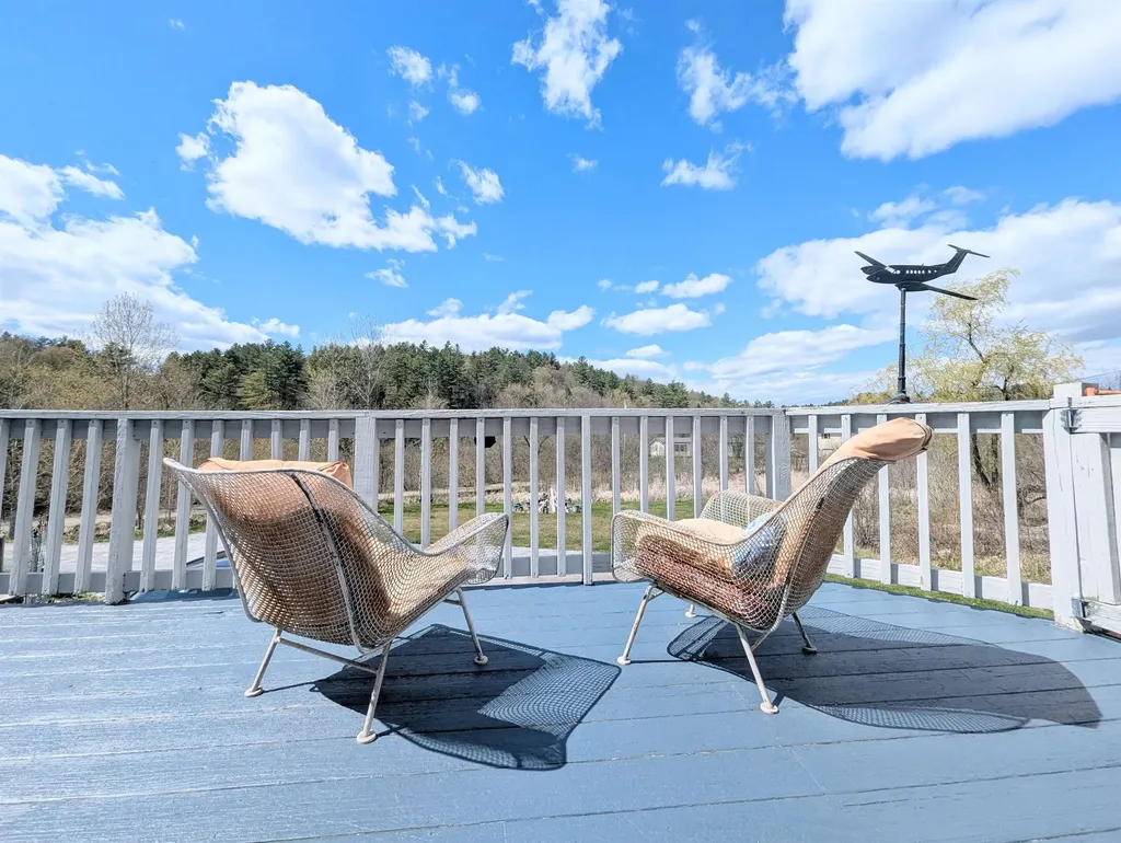1292 Us Route 2 Marshfield VT 05658