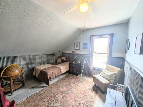 1292 Us Route 2 Marshfield VT 05658
