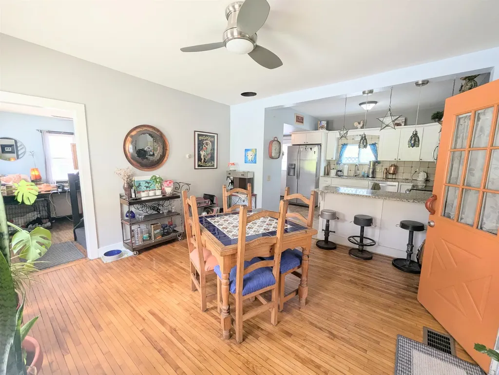 1292 Us Route 2 Marshfield VT 05658