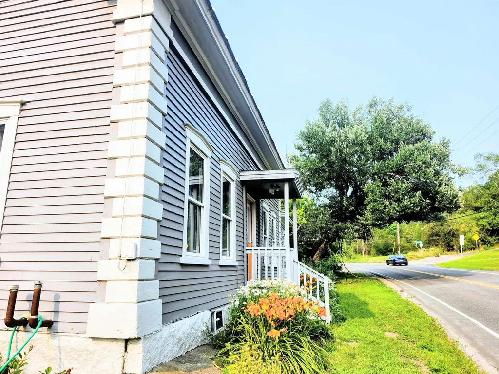 1292 Us Route 2 Marshfield VT 05658