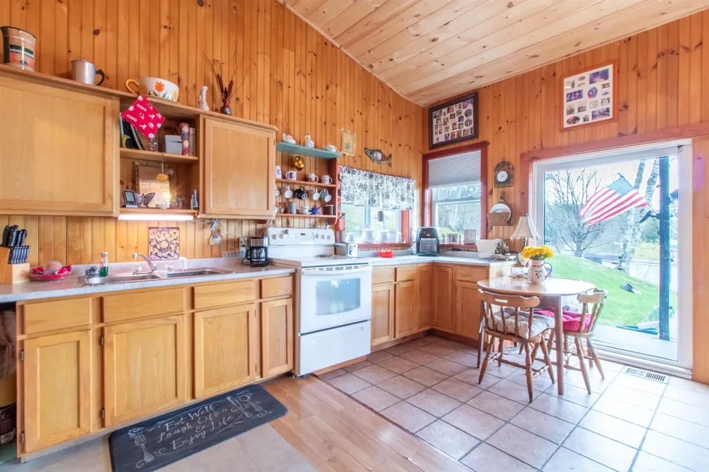570 Vt Route 14 Woodbury VT 05681
