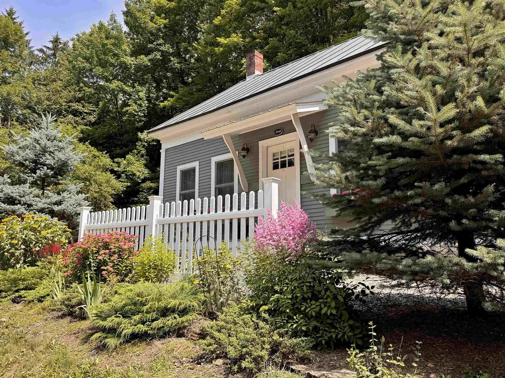 2949 Waterbury Road Stowe VT 05672