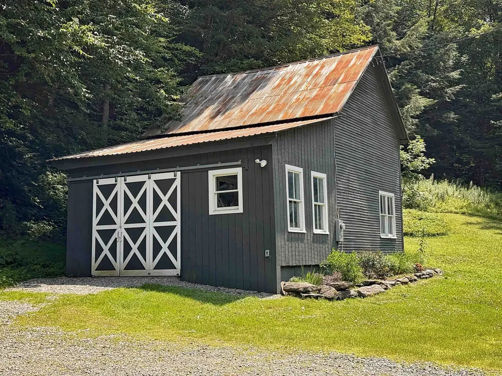 2949 Waterbury Road Stowe VT 05672