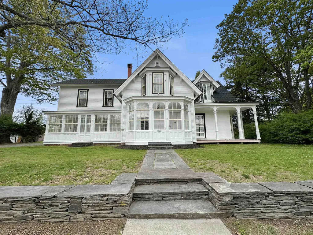 2 Pine Street Windsor VT 05089
