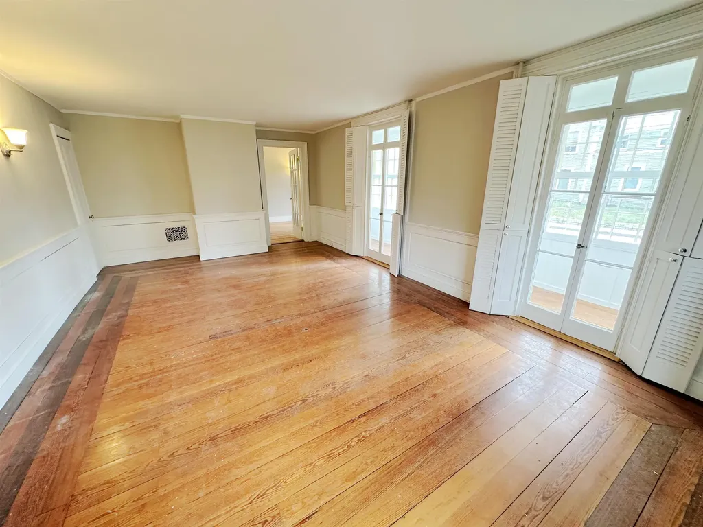 2 Pine Street Windsor VT 05089