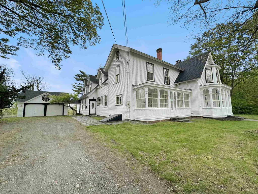 2 Pine Street Windsor VT 05089