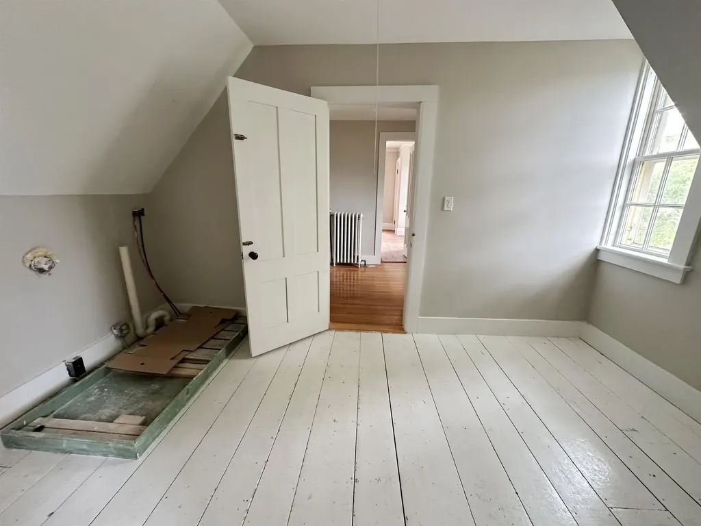 2 Pine Street Windsor VT 05089
