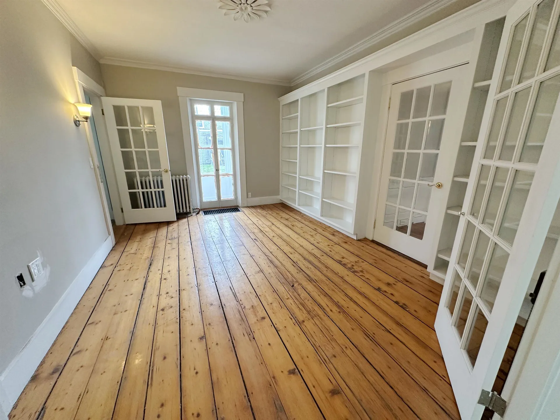 2 Pine Street Windsor VT 05089