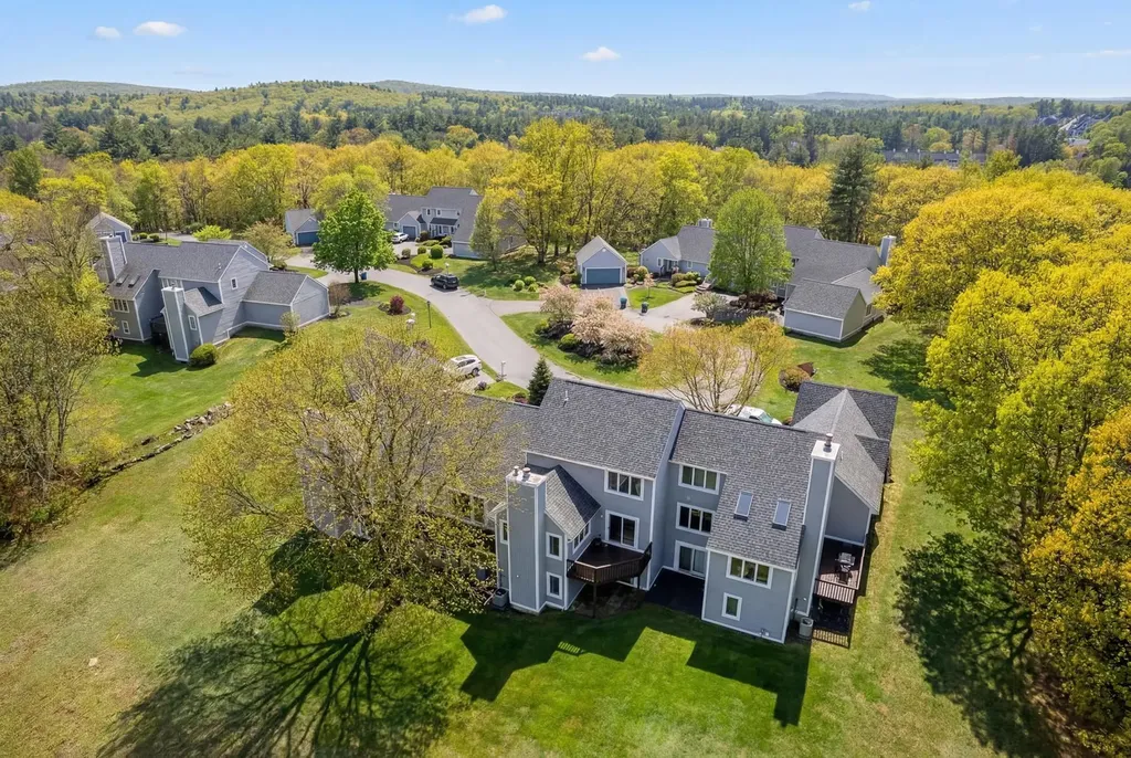 9 Bristol Hill Road Windham NH 03087