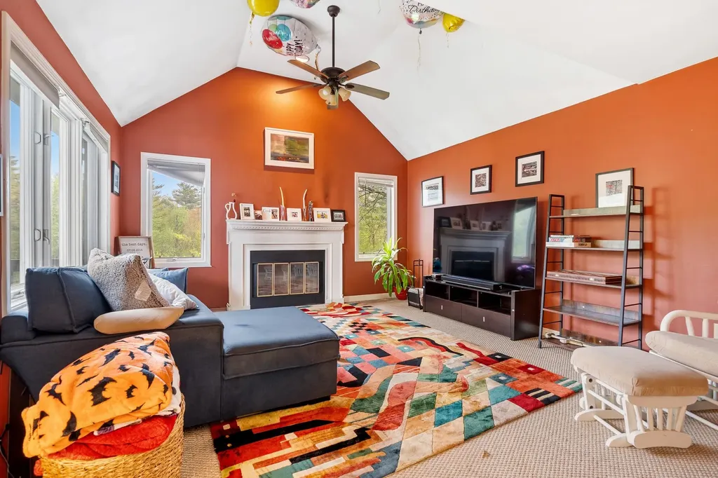 9 Bristol Hill Road Windham NH 03087