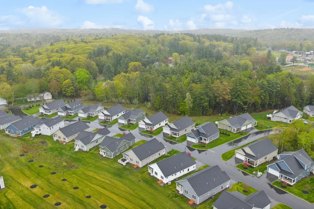 14 Mulberry Lane Epping NH 03042