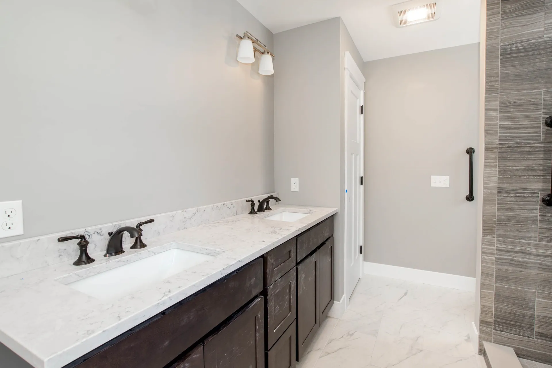 14 Mulberry Lane Epping NH 03042