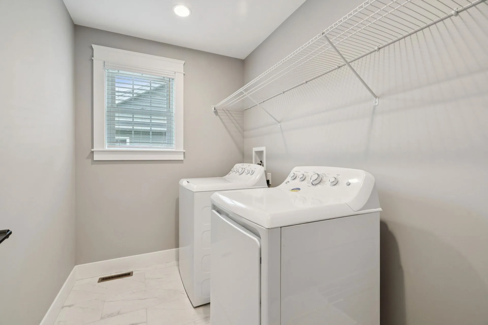 14 Mulberry Lane Epping NH 03042